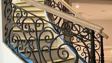 نرده فرفورژه راه پله با طراحی کلاسیک