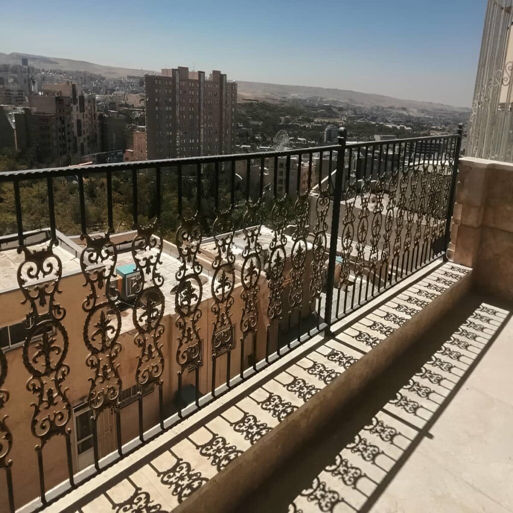 حفاظ لبه بالکن فلزی با پوشش مقاوم
