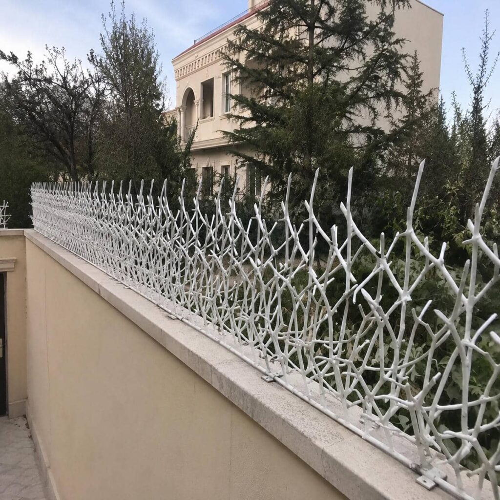 حفاظ دیوار مدل سرنیزه ای فلزی