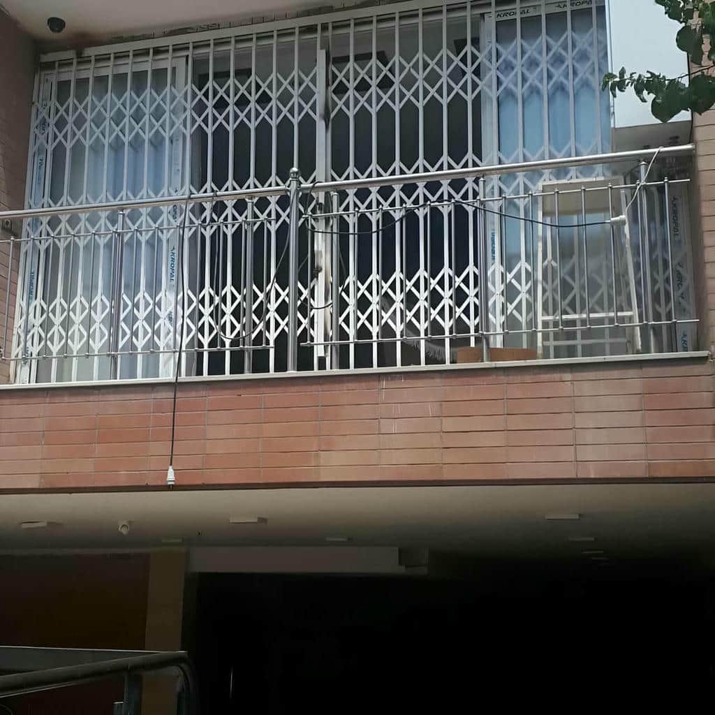 حفاظ پنجره متحرک آهنی فرفورژه